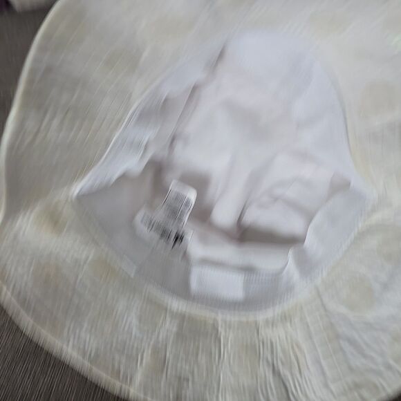 Disney Parks Women’s Minnie Bucket Hat Rain Sun Visor Red Pin White Polka Dots - Picture 5 of 5